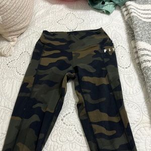 camo leggings